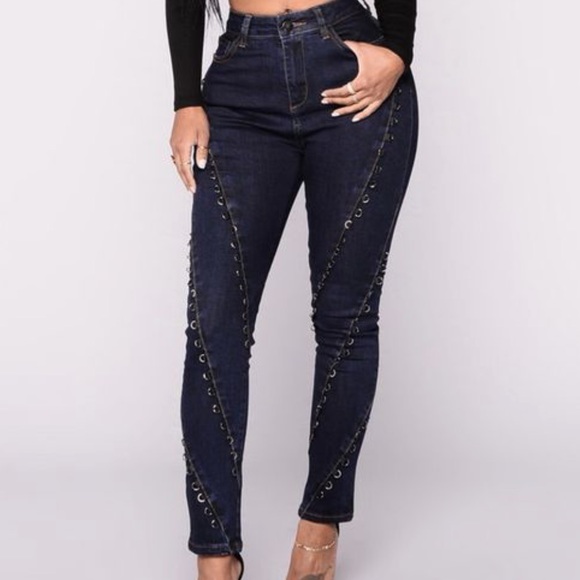 Fashion Nova Denim - Darla Ring Jeans